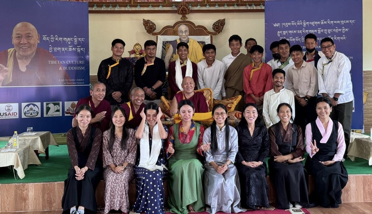 Geshe Lhakdor with staff and students at Snowland Gangchen Rigney School in Hunsur.